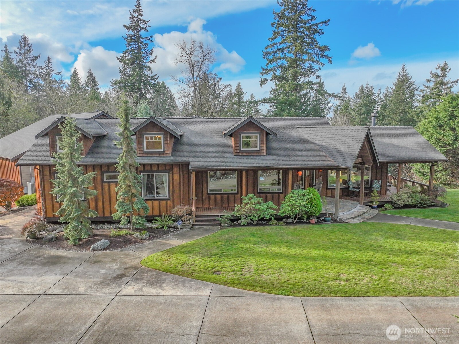 17930 82nd Drive Property Photo 2