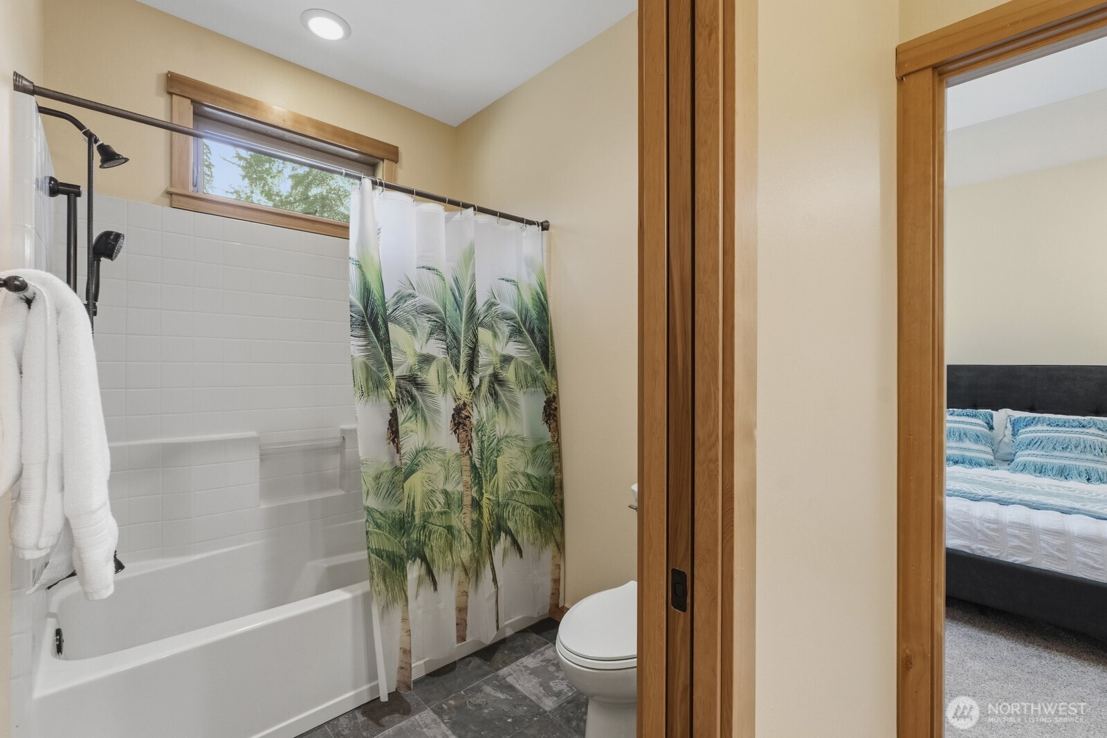 17930 82nd Drive Property Photo 14