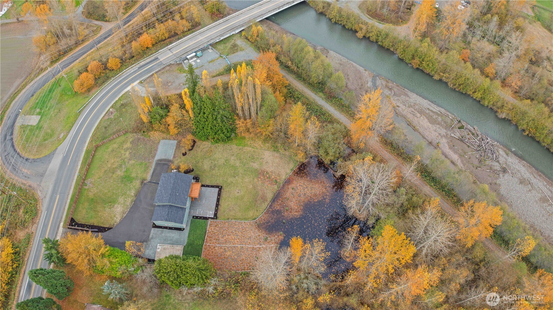 907 Orting Kapowsin Highway Property Photo 38