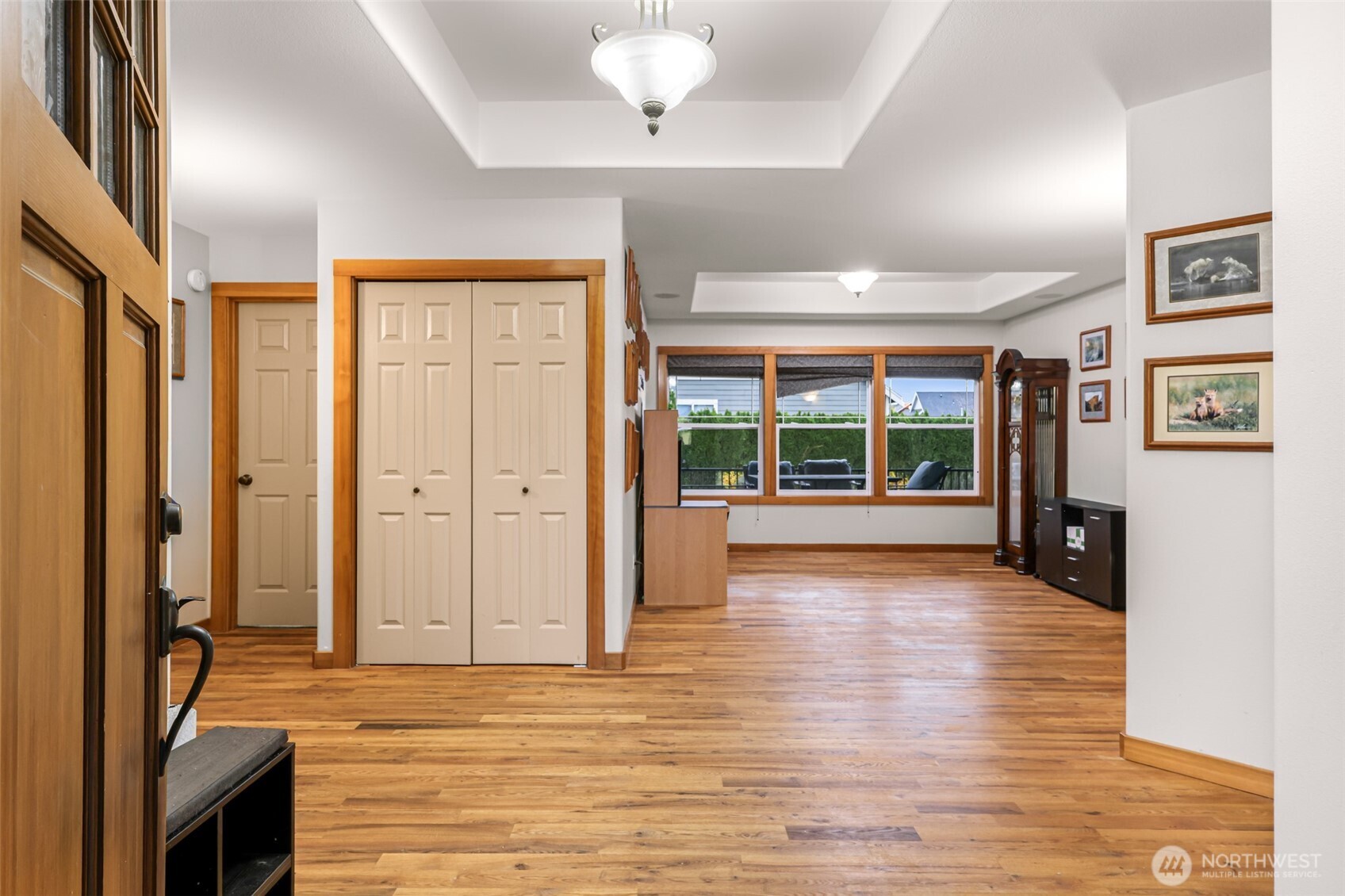 1660 Eastwood Way Property Photo 3