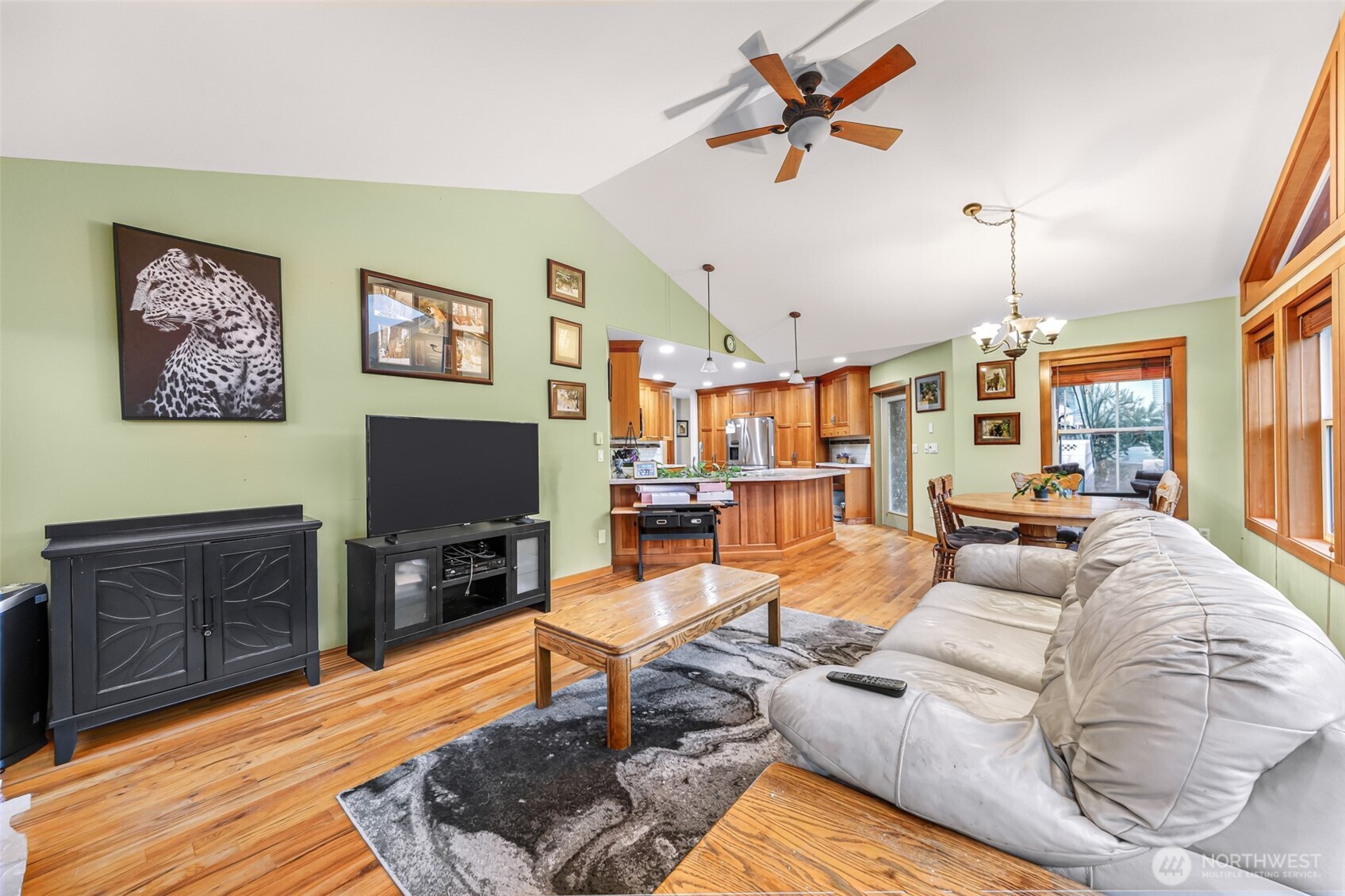 1660 Eastwood Way Property Photo 11