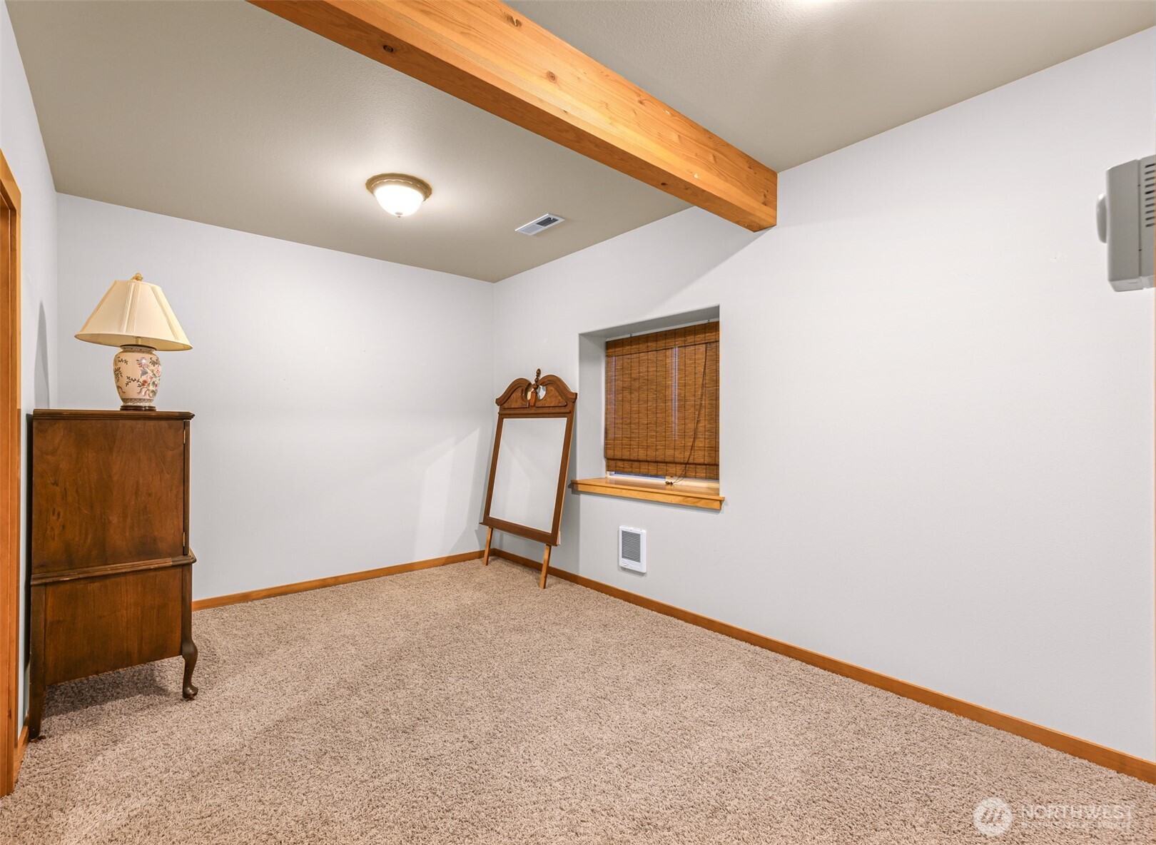 1660 Eastwood Way Property Photo 27