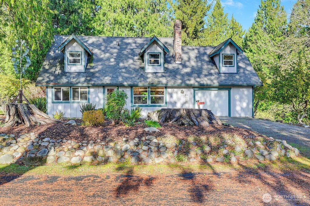 11 W Eugene Street Property Photo 1