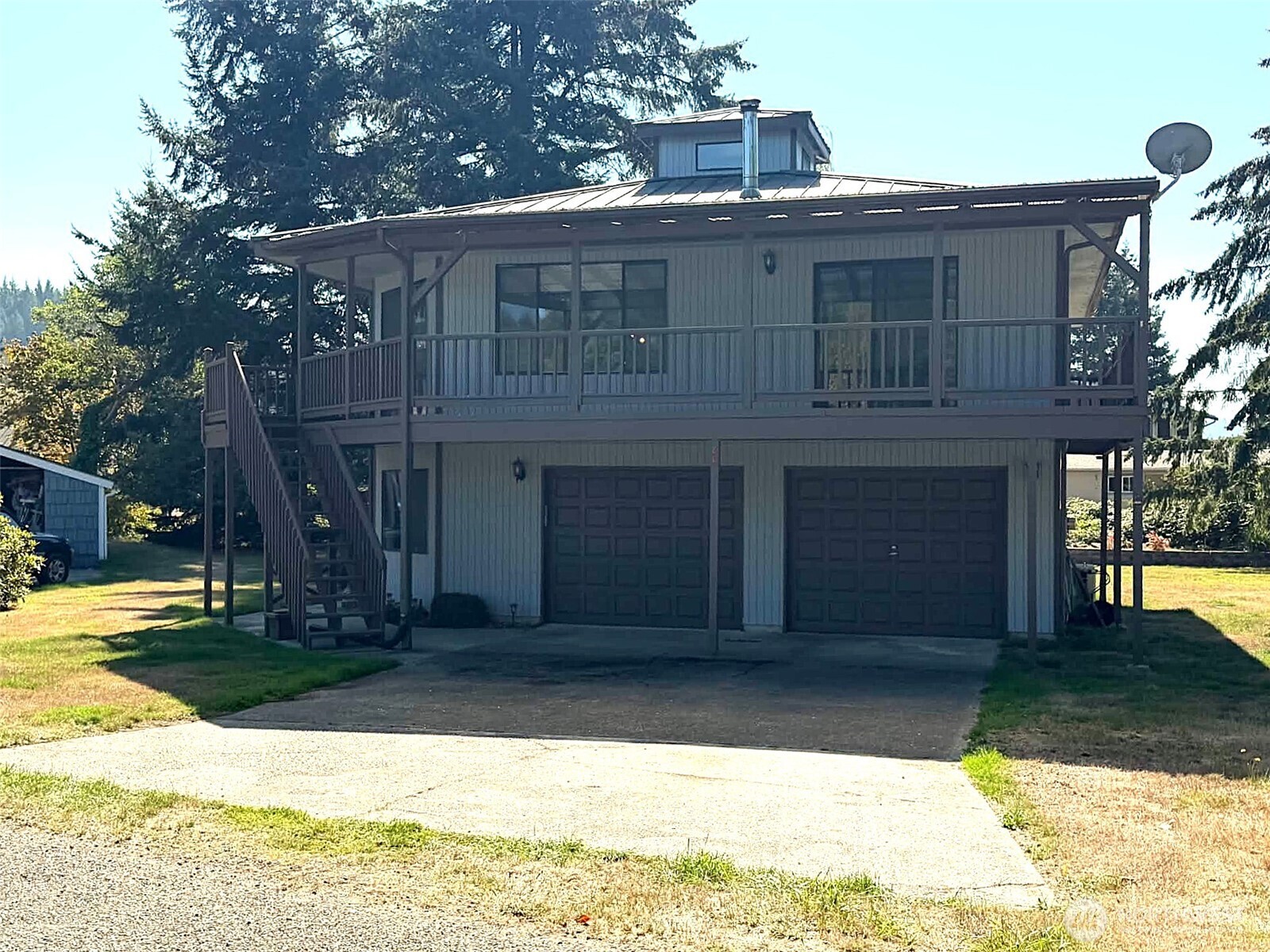 80 Ne Brook Place Property Photo 2