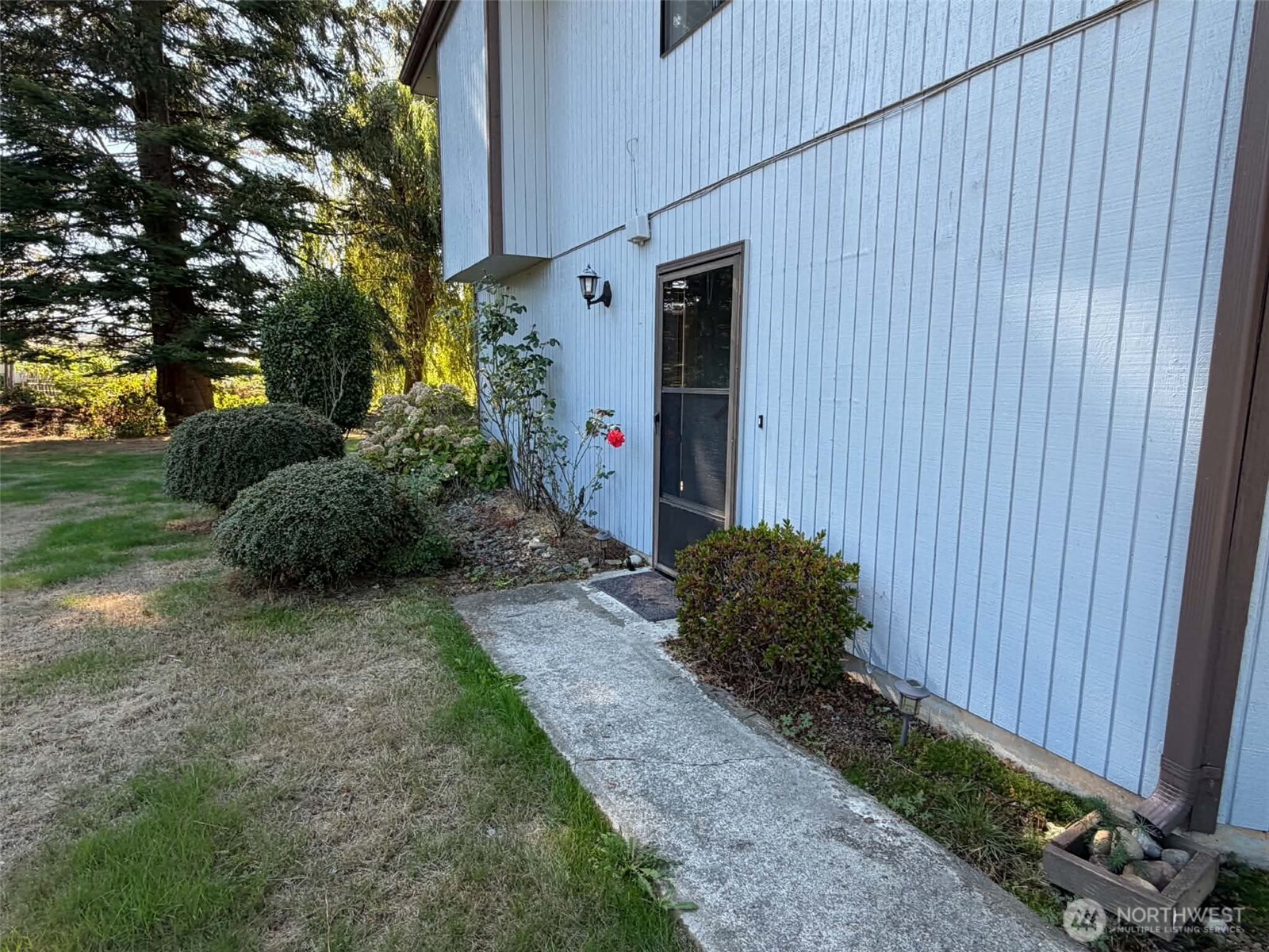 80 Ne Brook Place Property Photo 12