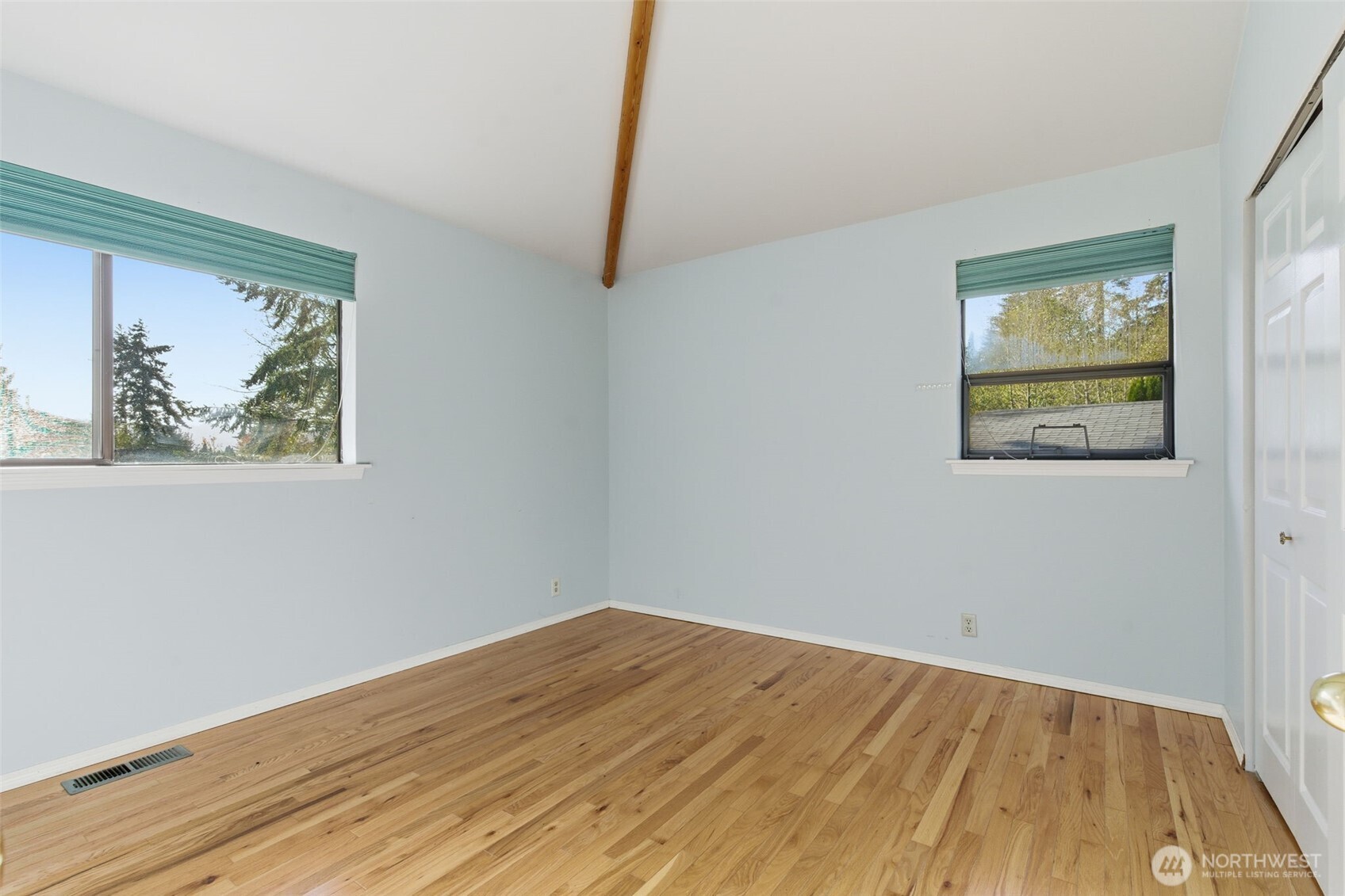 80 Ne Brook Place Property Photo 13