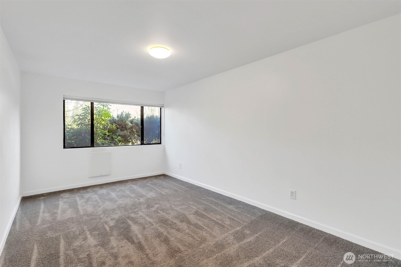 19414 Aurora Avenue 107 Property Photo 25