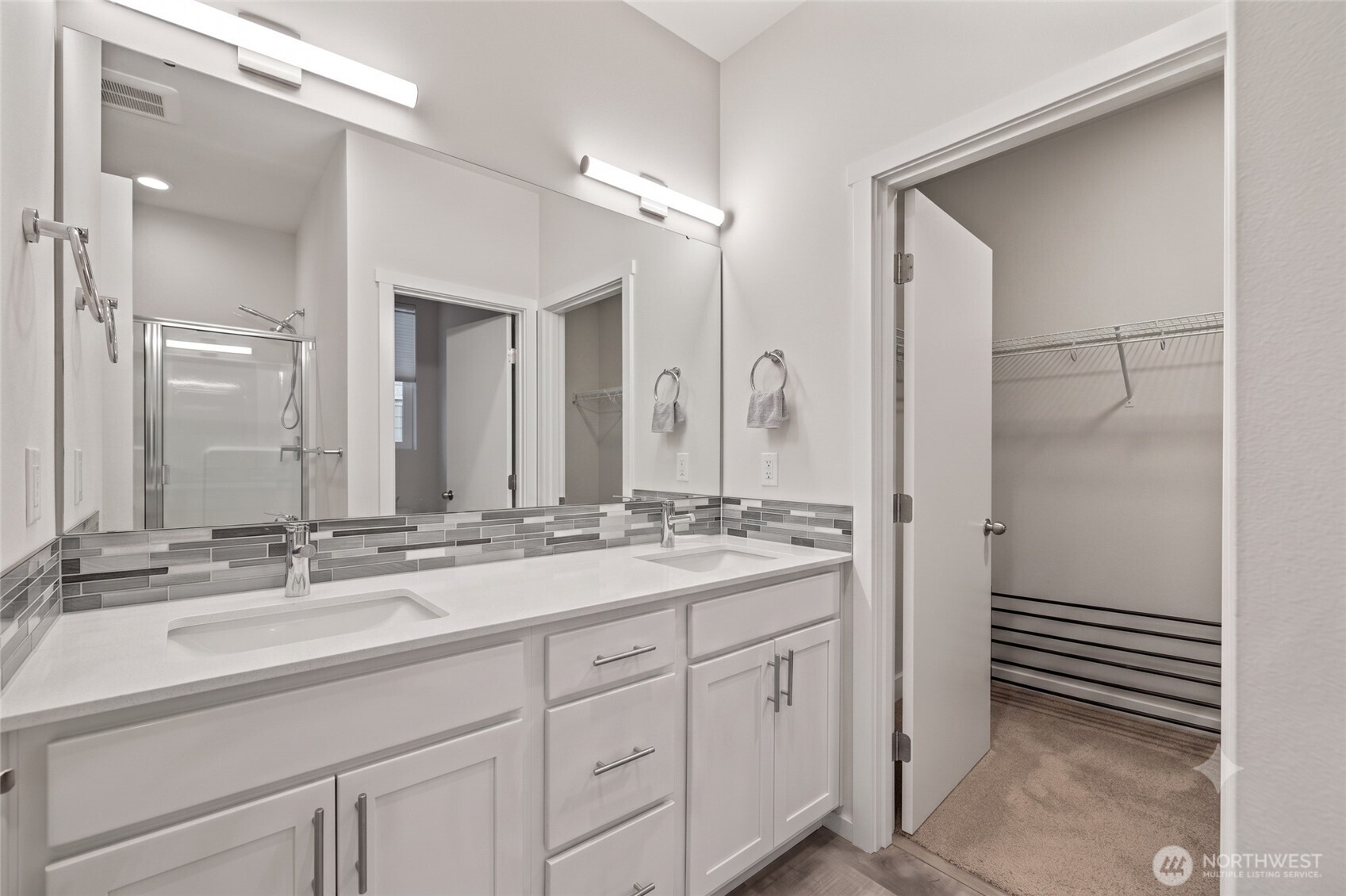 2113 Lancaster Drive Property Photo 20