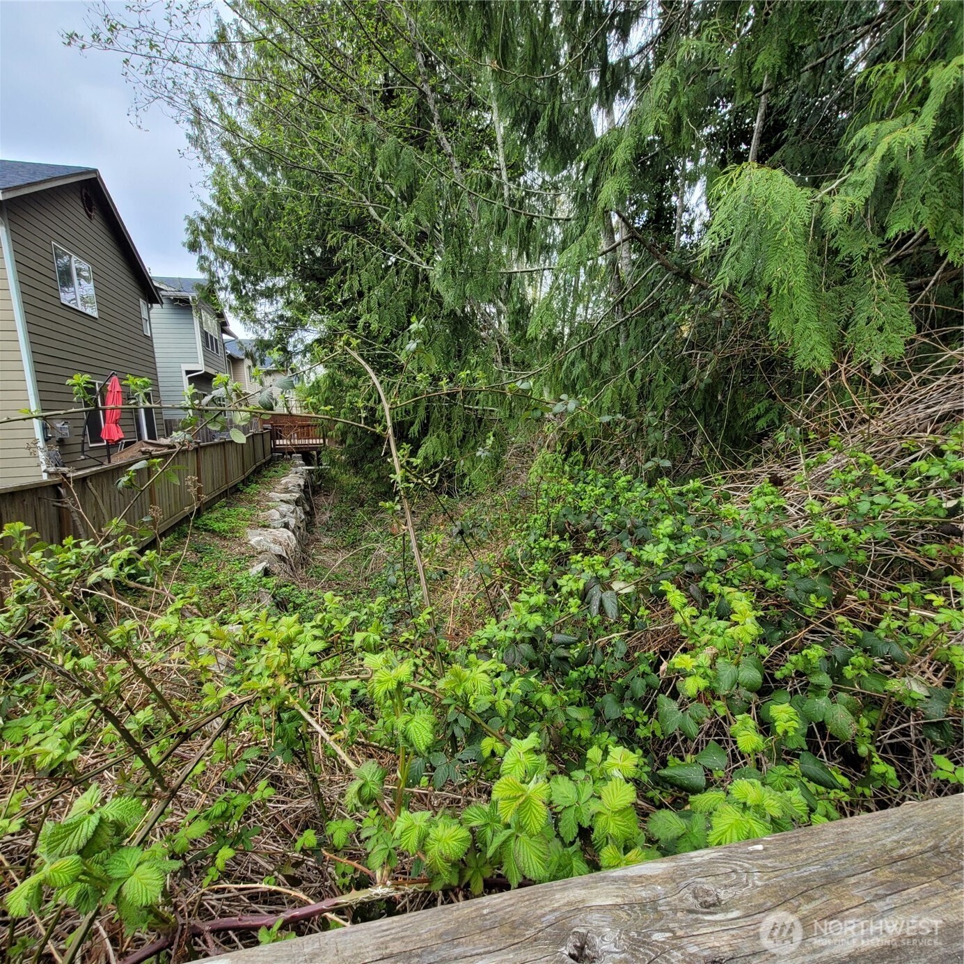 601 Jericho Avenue Property Photo 3