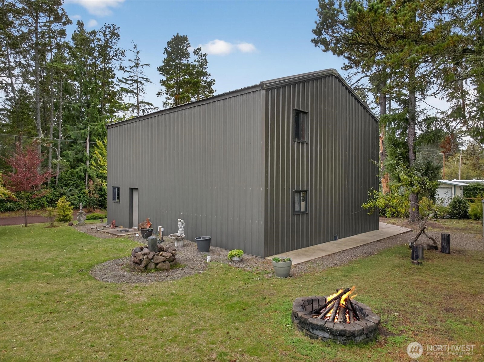 27501 R Lane Property Photo 6