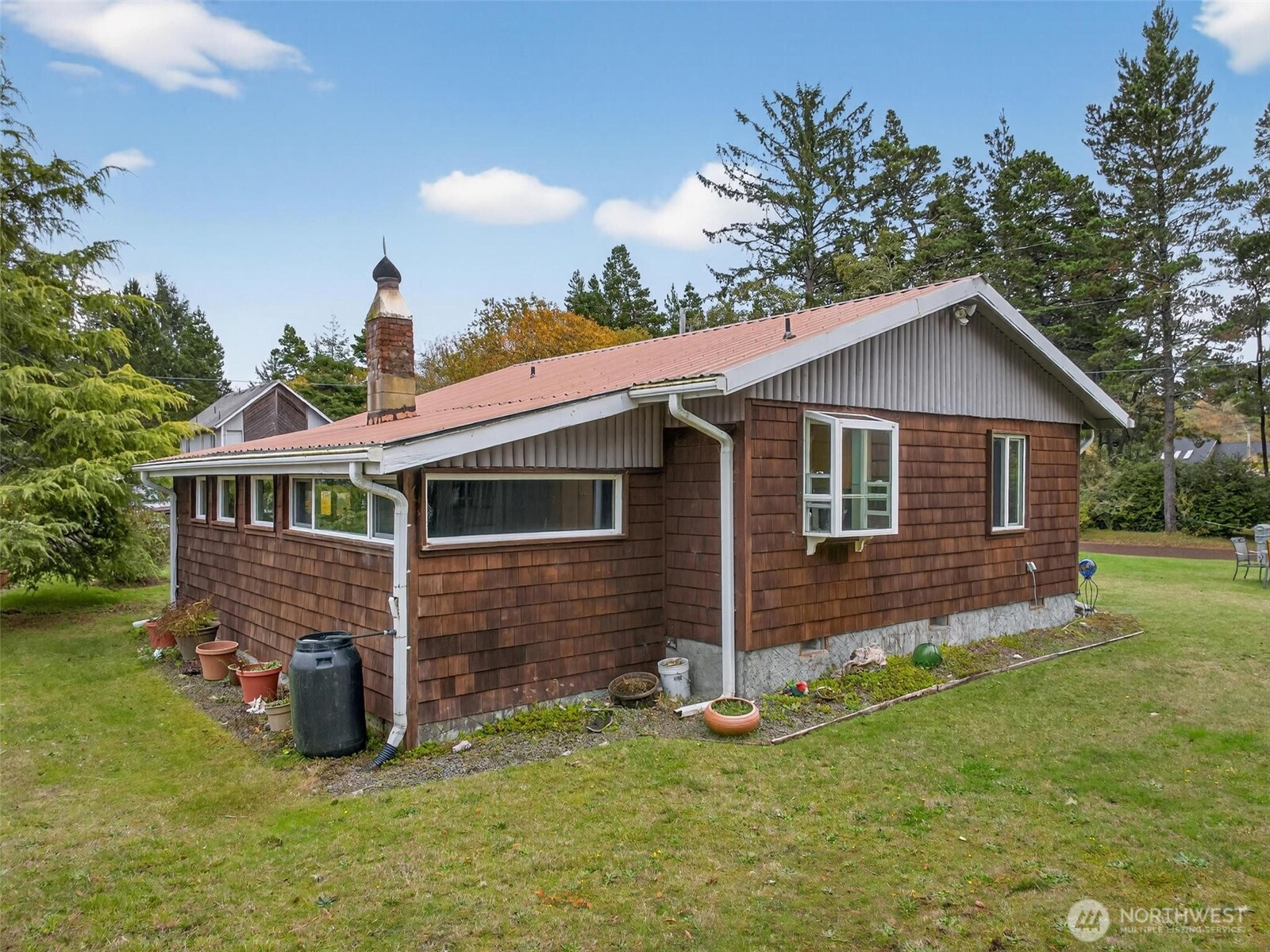 27501 R Lane Property Photo 12