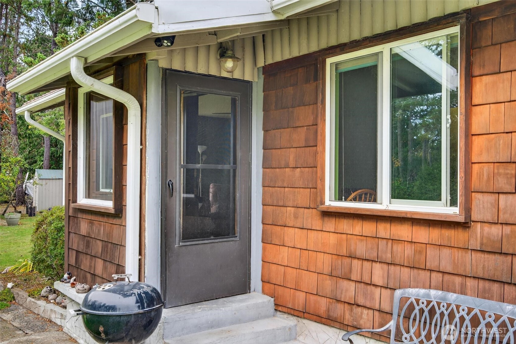 27501 R Lane Property Photo 15