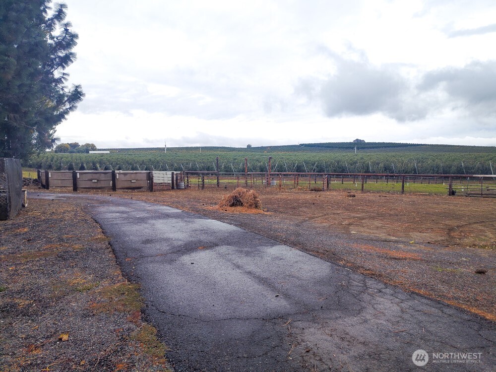 12749 Sw Dodson Road Property Photo 26
