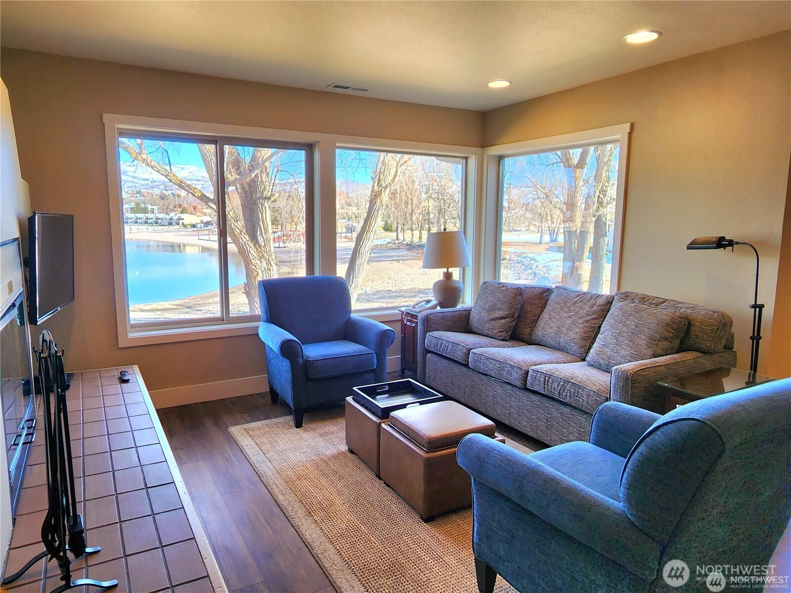 1 Beach 581-a Property Photo 6