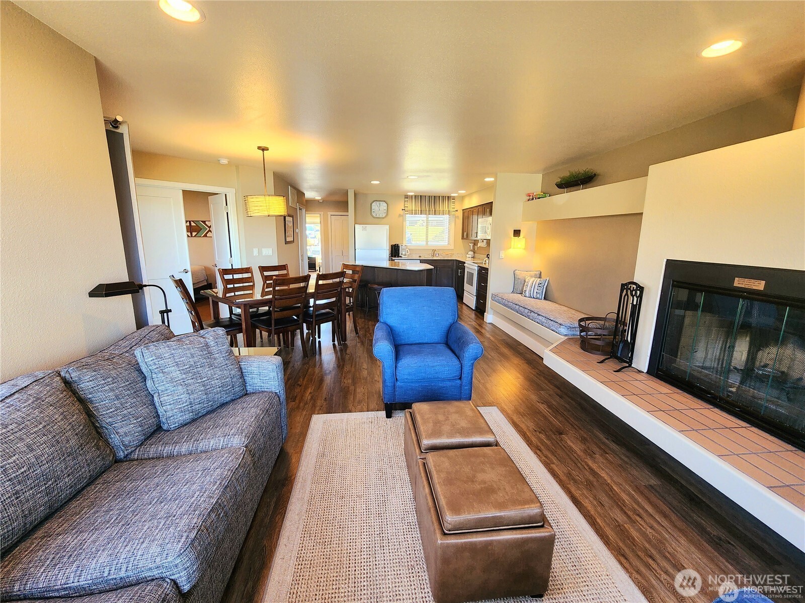 1 Beach 581-a Property Photo 8