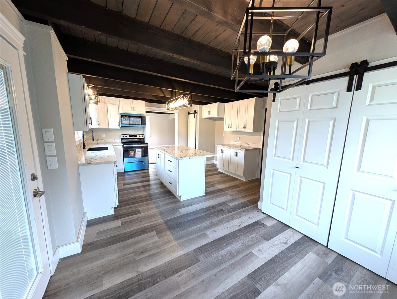 19503 22nd Avenue Property Photo 14
