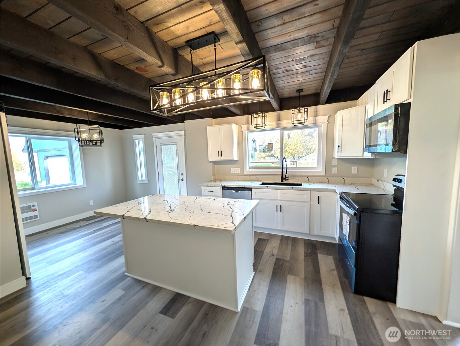 19503 22nd Avenue Property Photo 17