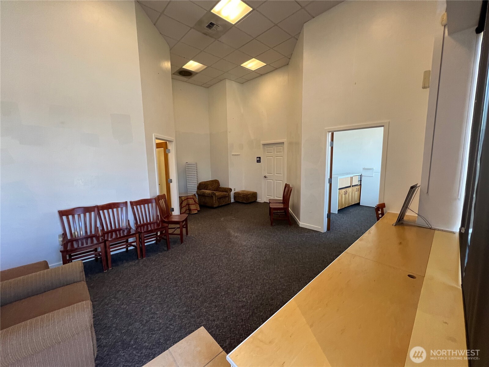 520 E 4th Avenue Property Photo 17