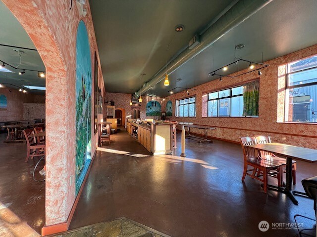 112 Cherry Street Property Photo 8