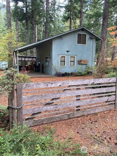 351 N Potlatch Drive Property Photo 1