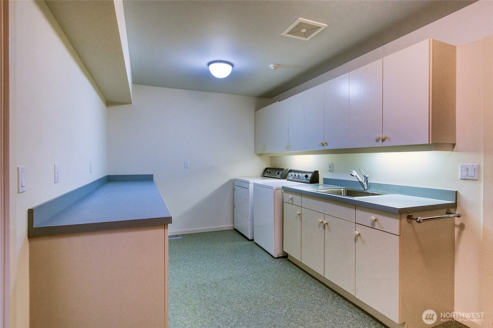 573 Harborview Lane Property Photo 25