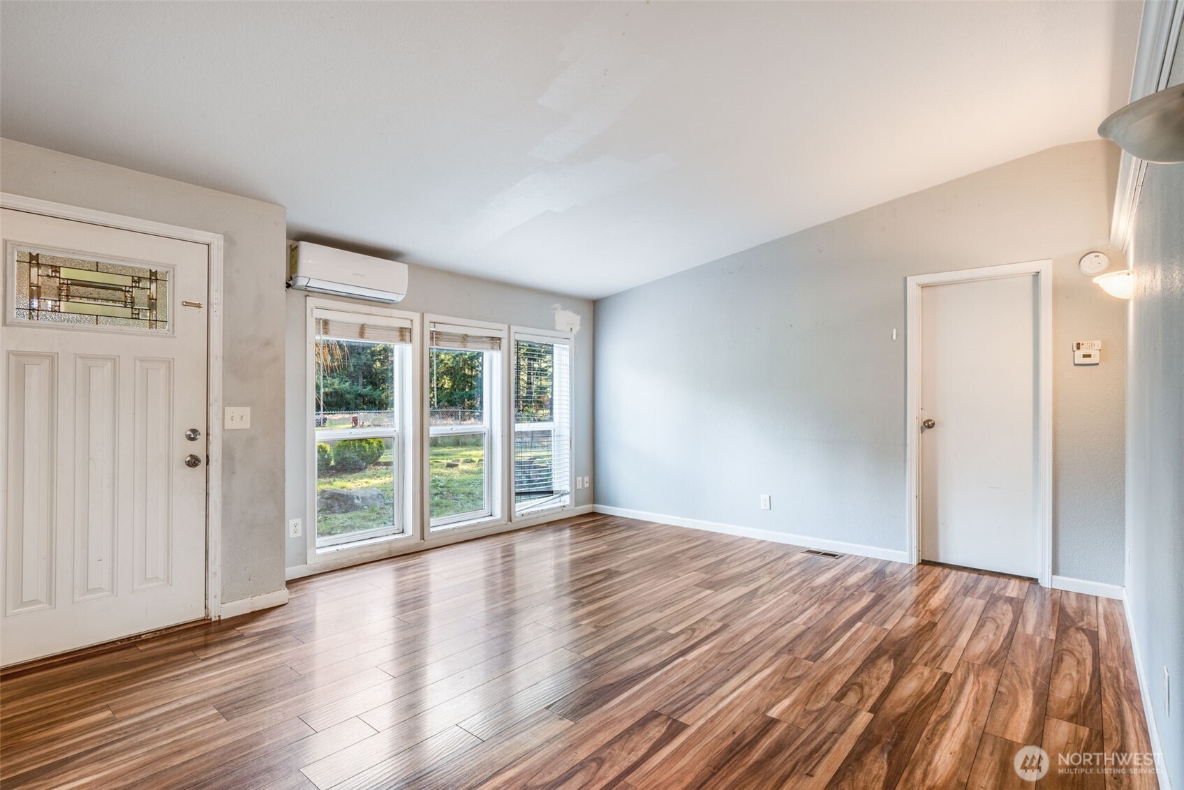 16016 11th Avenue Property Photo 2