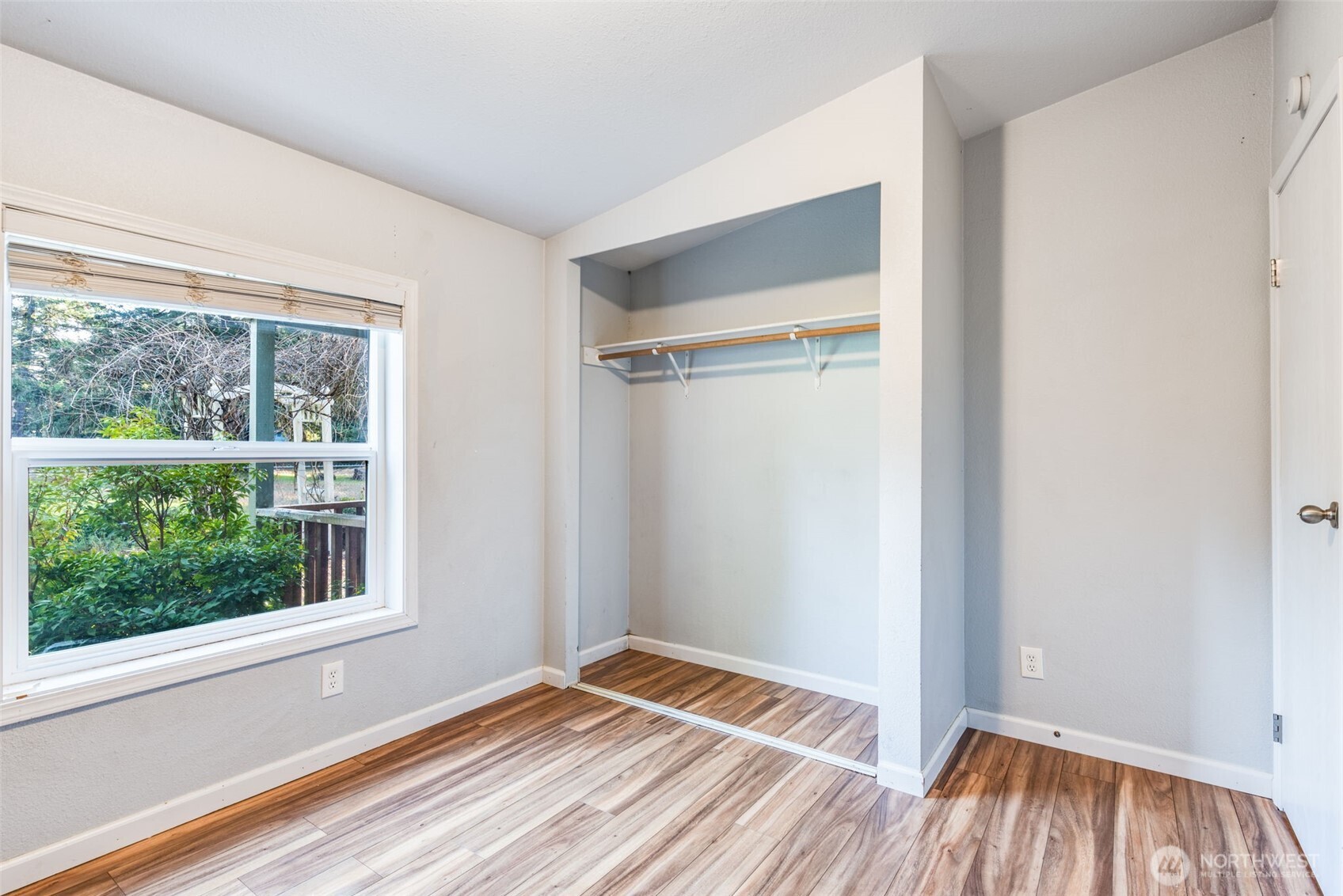 16016 11th Avenue Property Photo 16