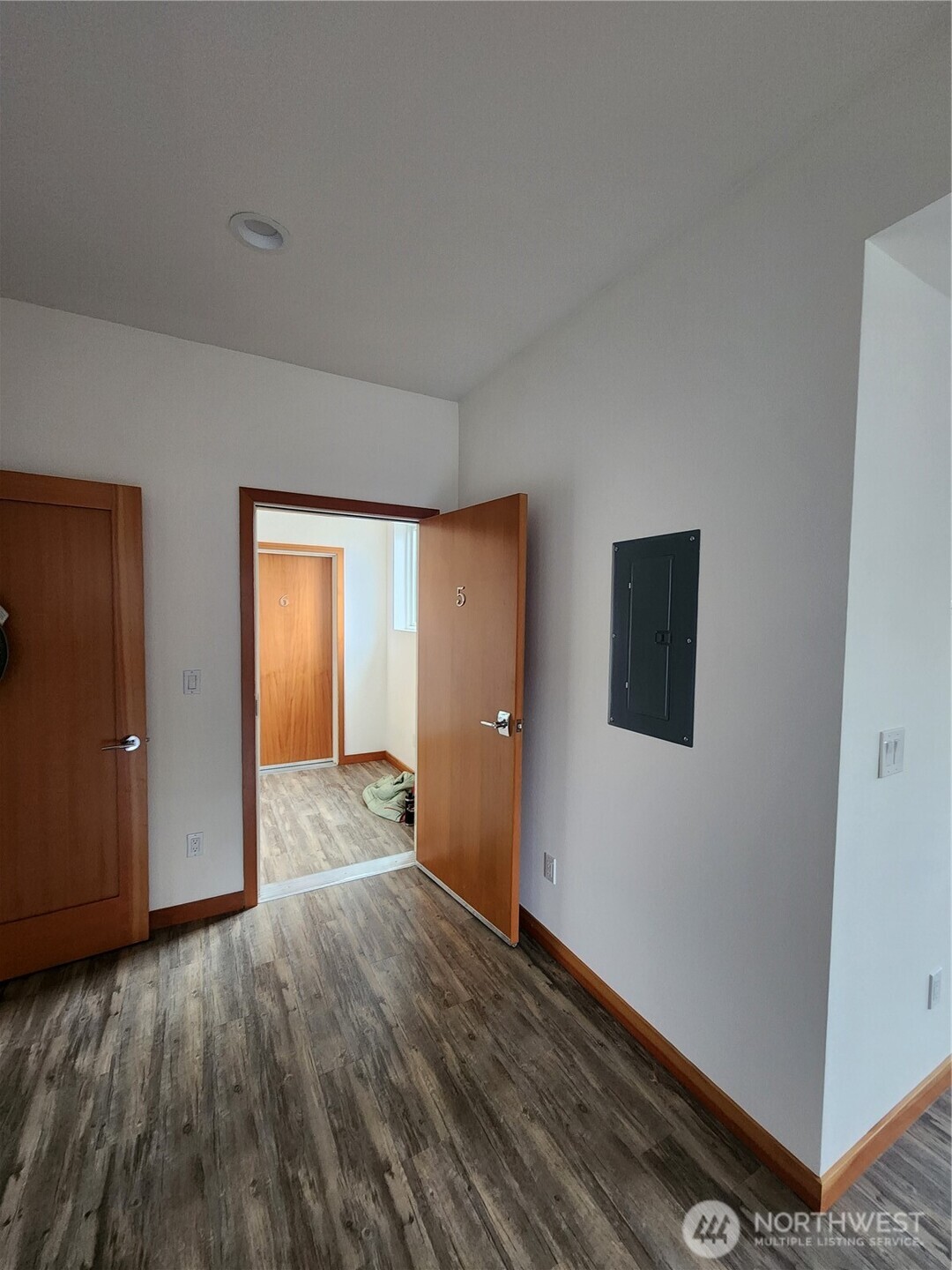 452 Pine Street Property Photo 16