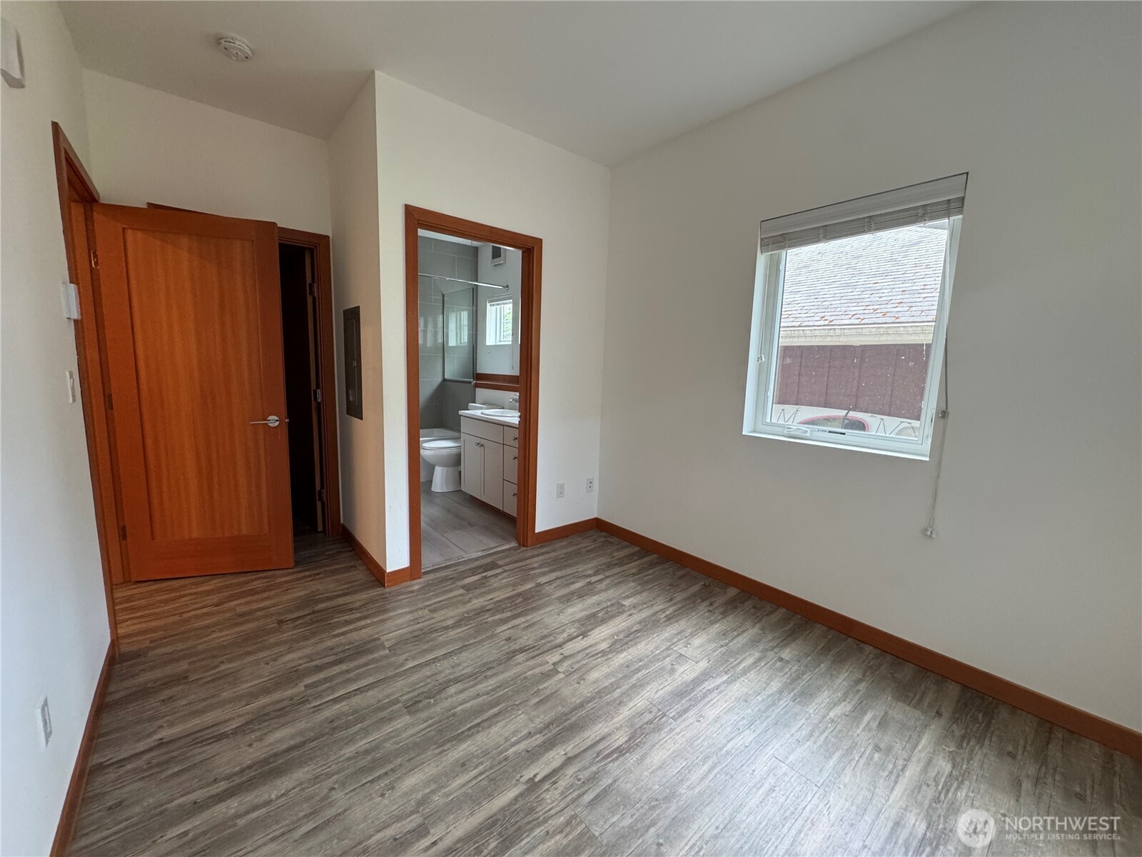 452 Pine Street Property Photo 27