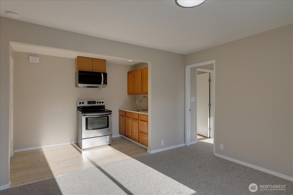 150 Hardie Avenue 1-6 Property Photo 3