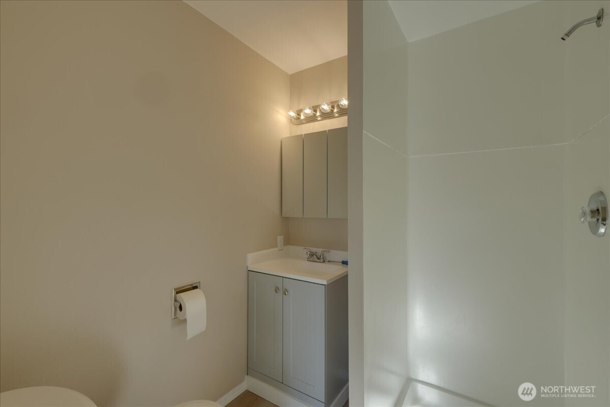 150 Hardie Avenue 1-6 Property Photo 6