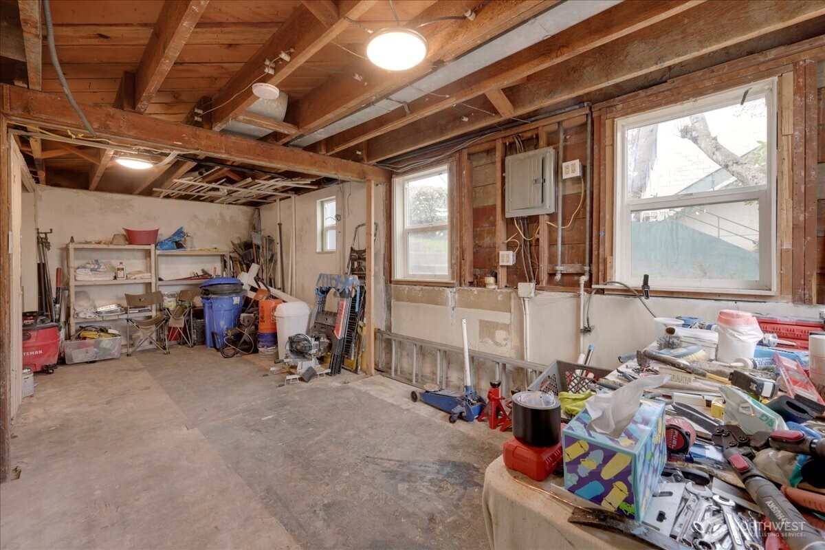 150 Hardie Avenue 1-6 Property Photo 12
