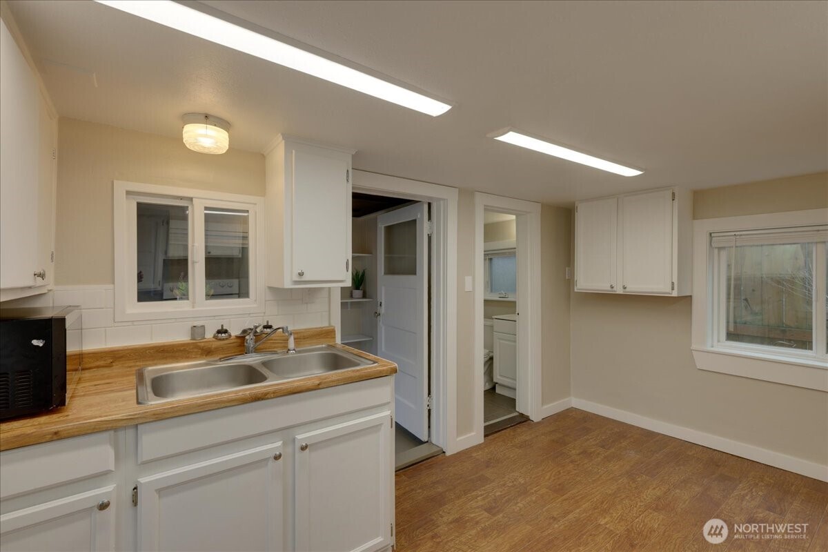 150 Hardie Avenue 1-6 Property Photo 19
