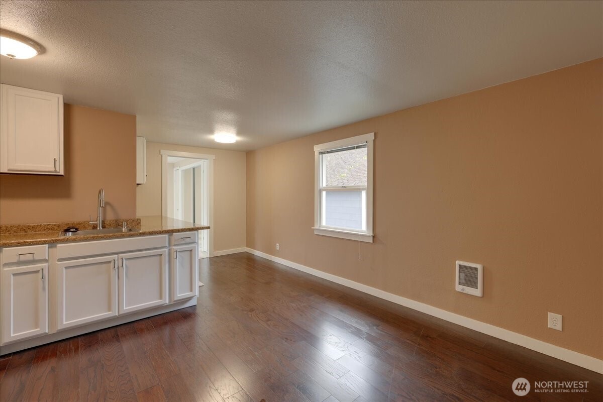 150 Hardie Avenue 1-6 Property Photo 27