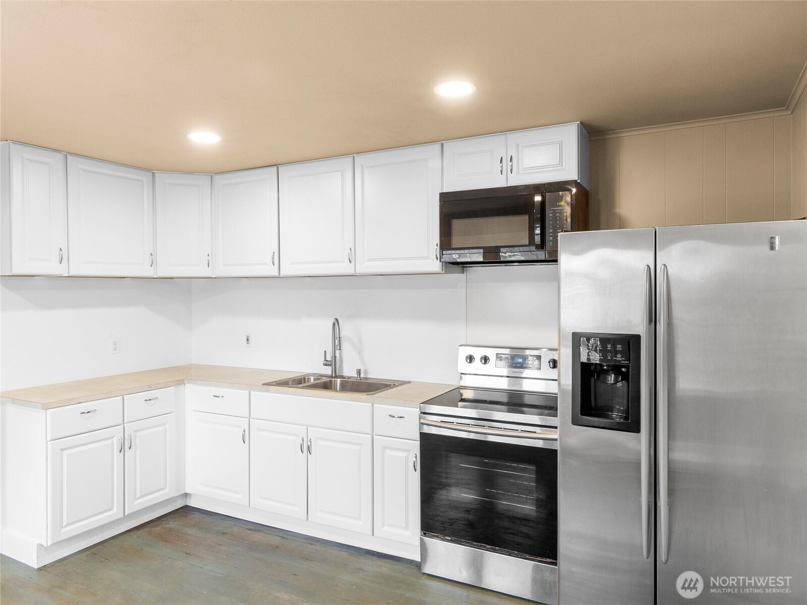 801 Sw Blvd Property Photo 18