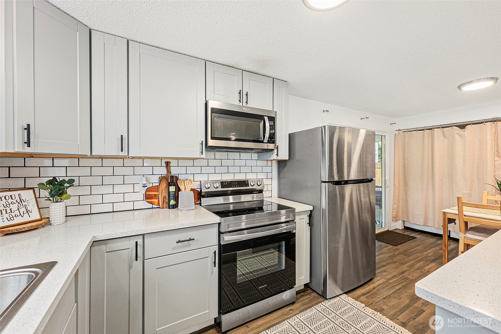 9011 Washington Boulevard Property Photo 11