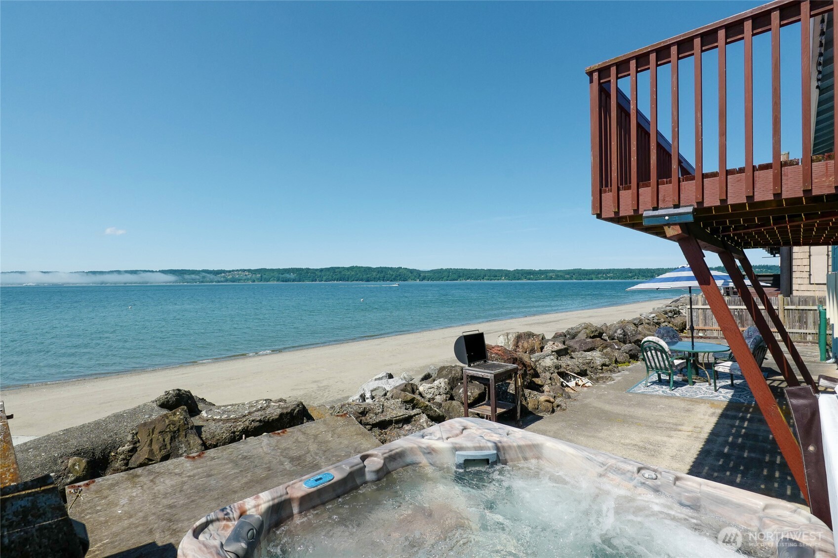 10 S Beach Drive Property Photo 2