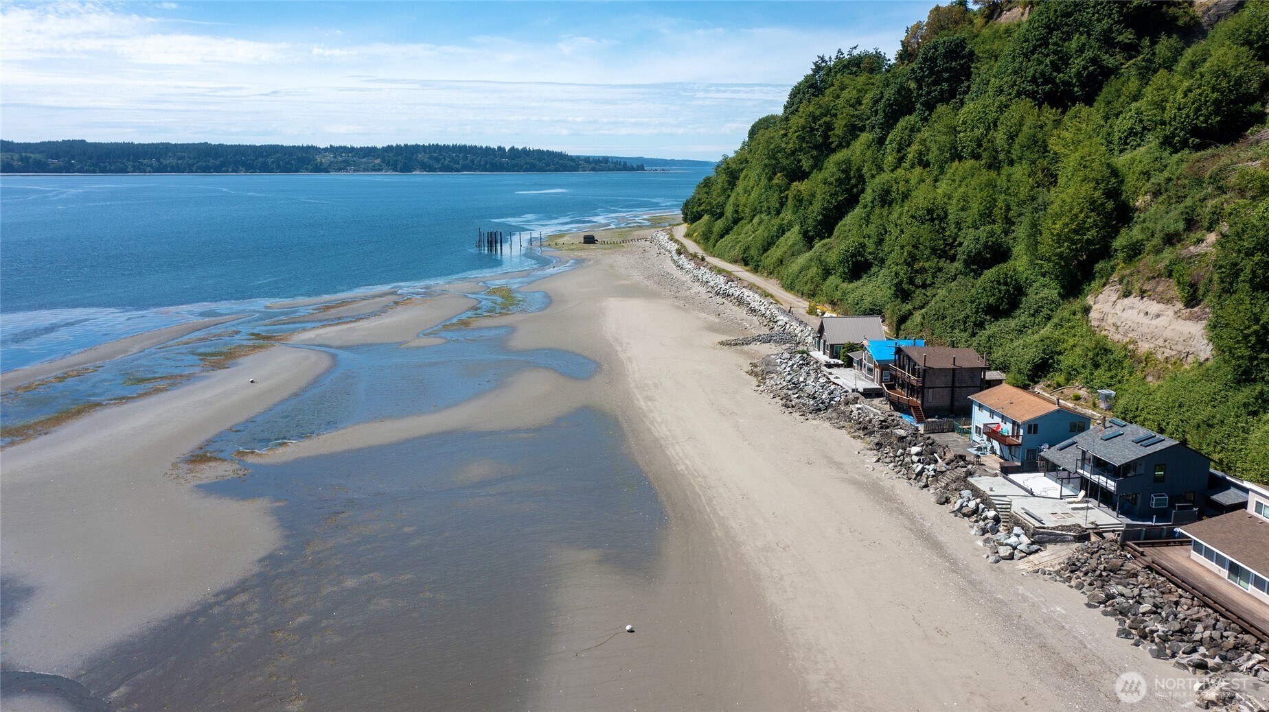 10 S Beach Drive Property Photo 3