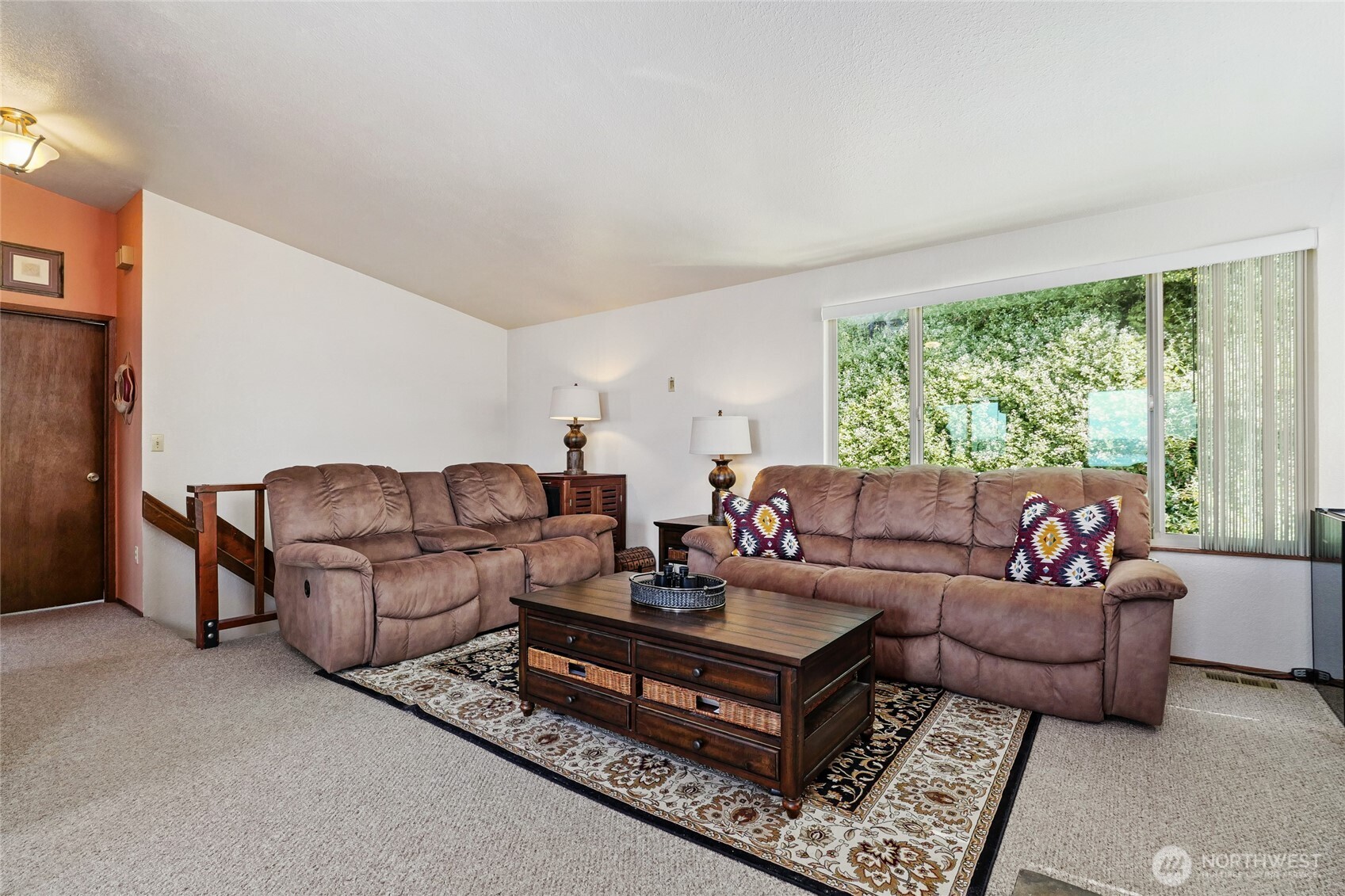 10 S Beach Drive Property Photo 6