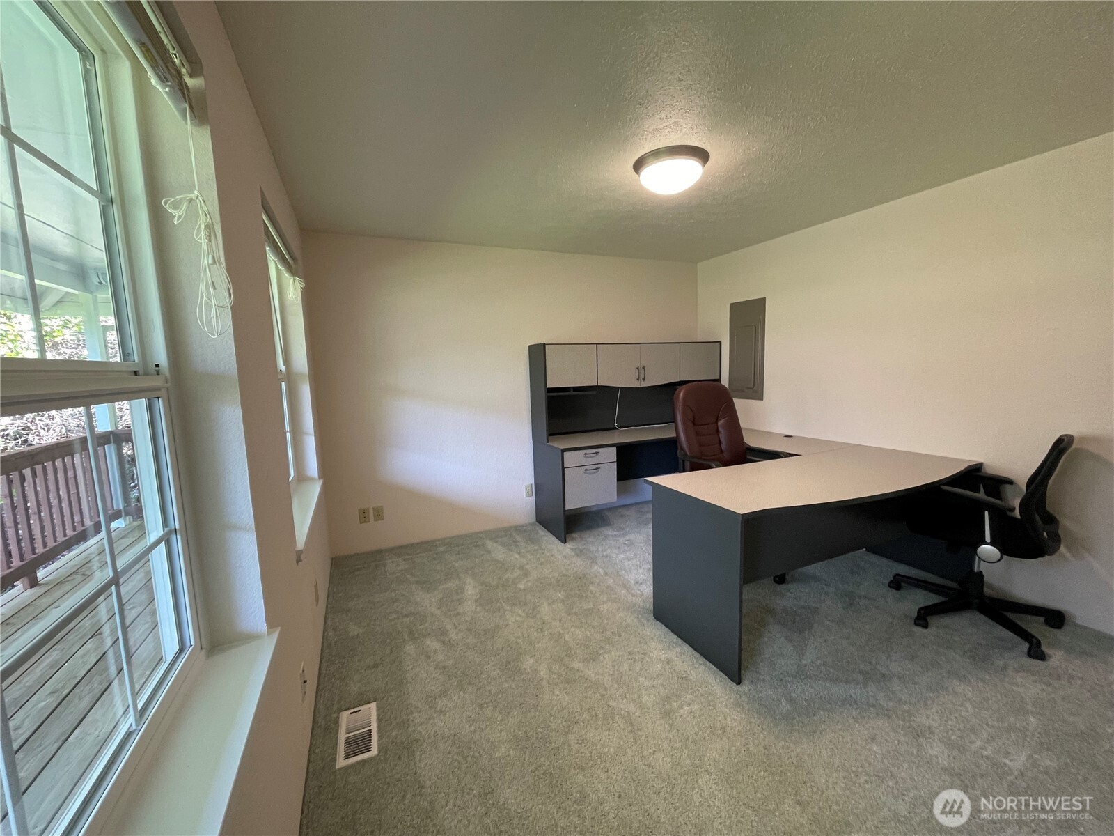 653 Sunset Avenue Property Photo 18