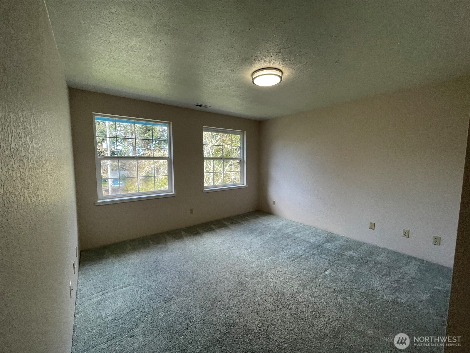 653 Sunset Avenue Property Photo 24