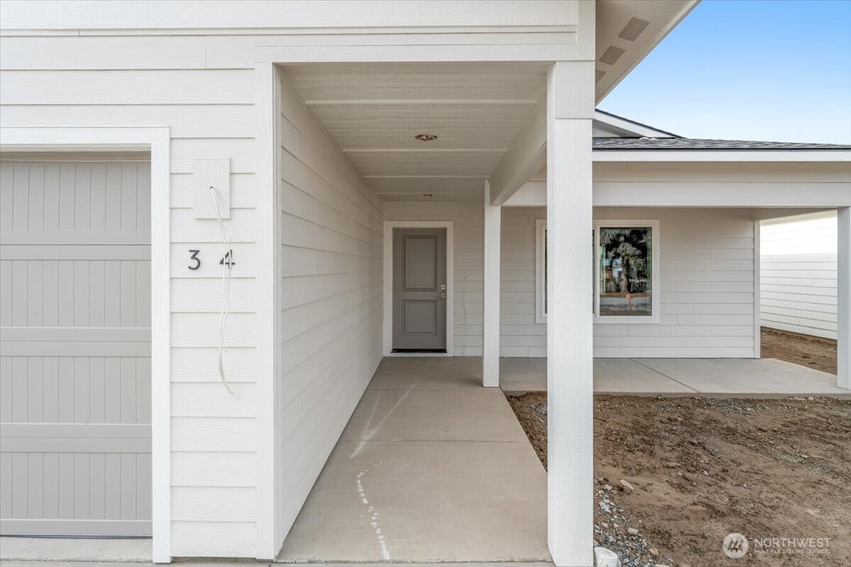 34 Simpson Street Property Photo 7