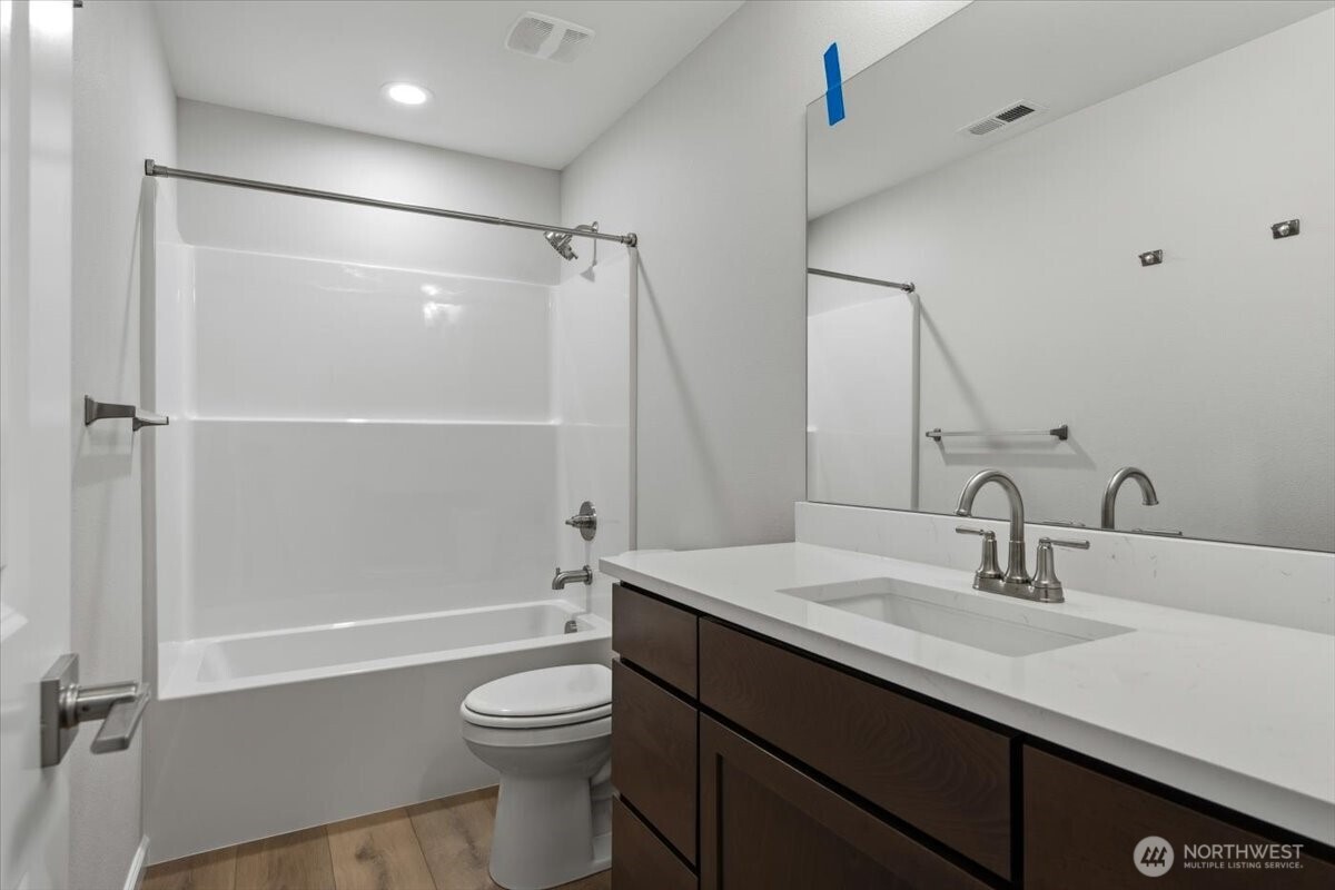 34 Simpson Street Property Photo 17
