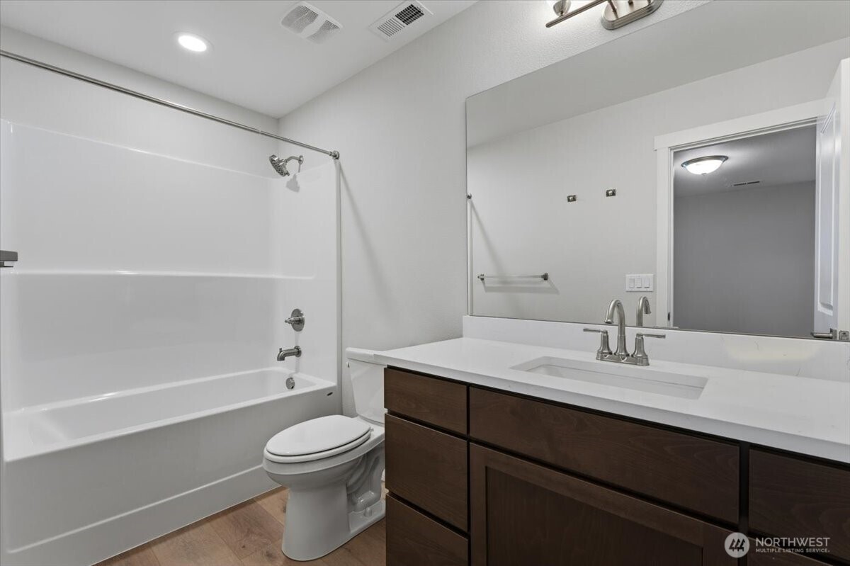 34 Simpson Street Property Photo 20