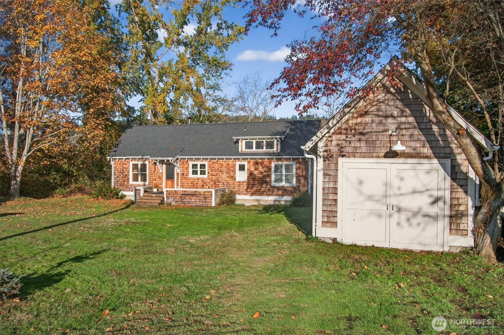 357 E Birnie Slough Road Property Photo 2