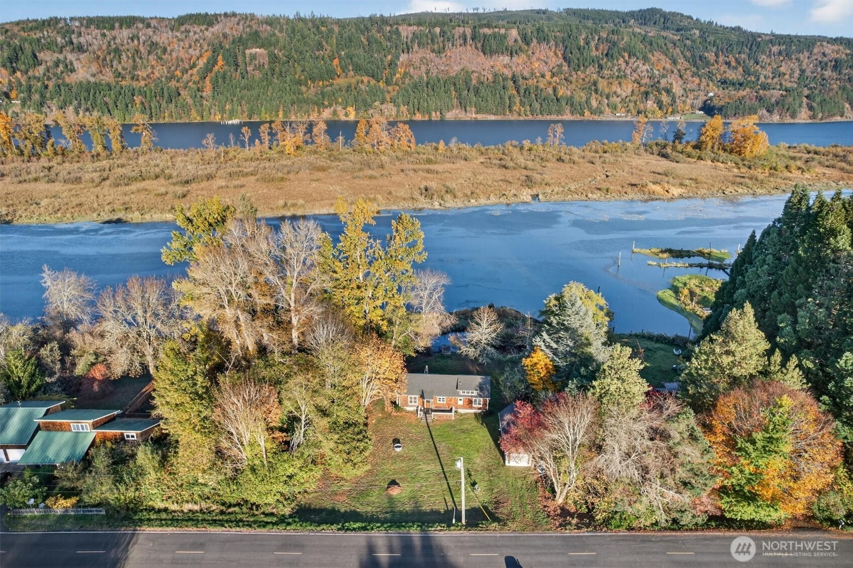 357 E Birnie Slough Road Property Photo 4
