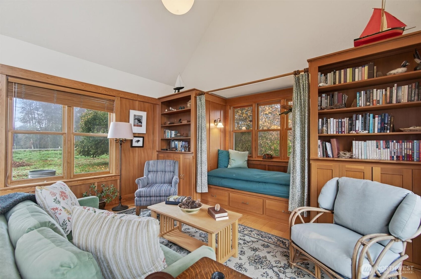 357 E Birnie Slough Road Property Photo 11