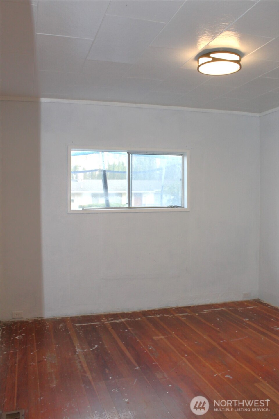 2735 Michigan Street Property Photo 5