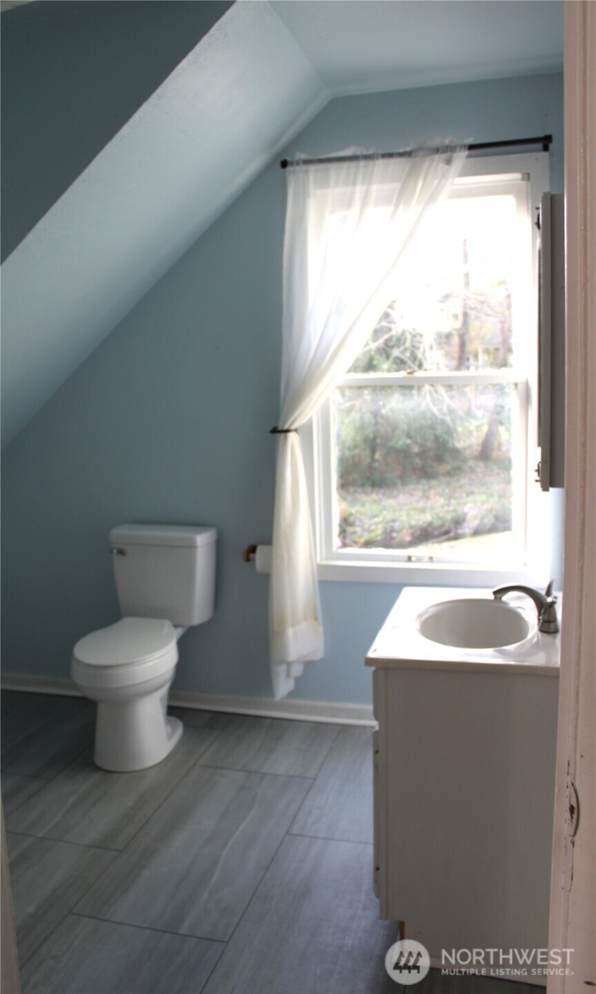 2735 Michigan Street Property Photo 10