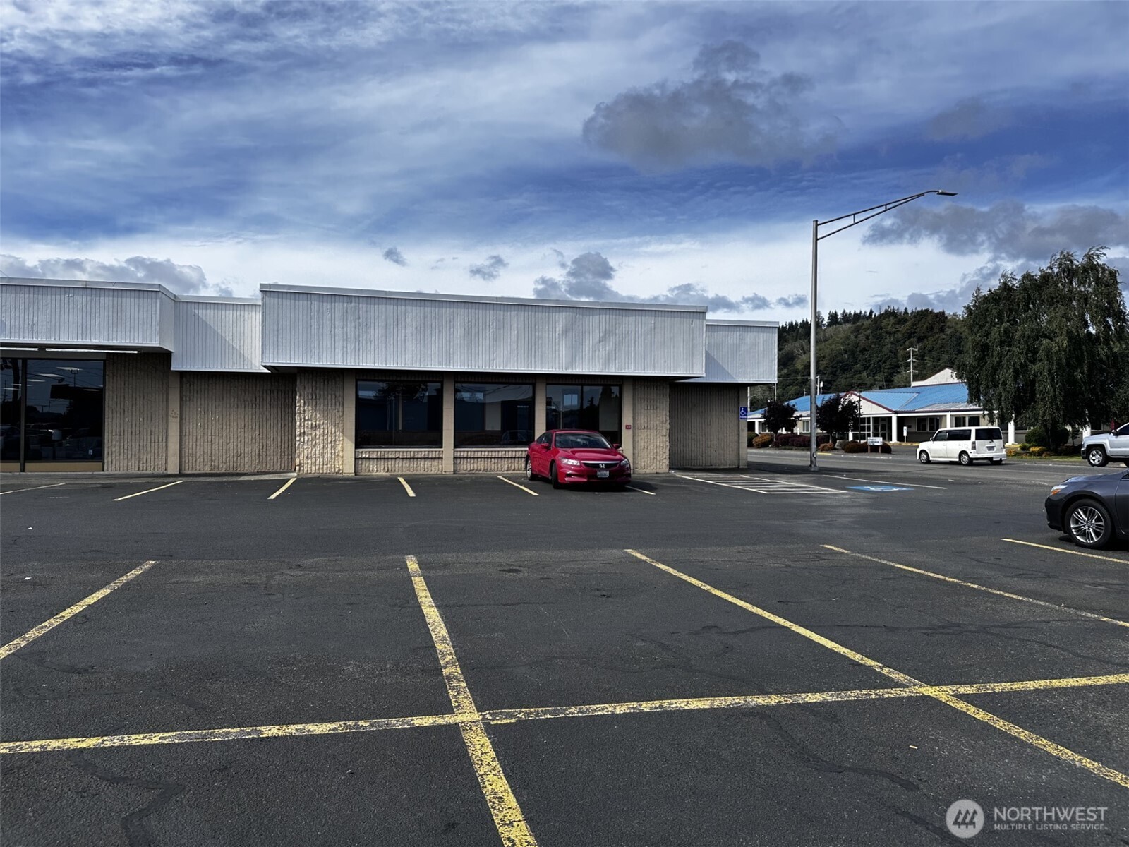 2701 Sumner Avenue Property Photo 1